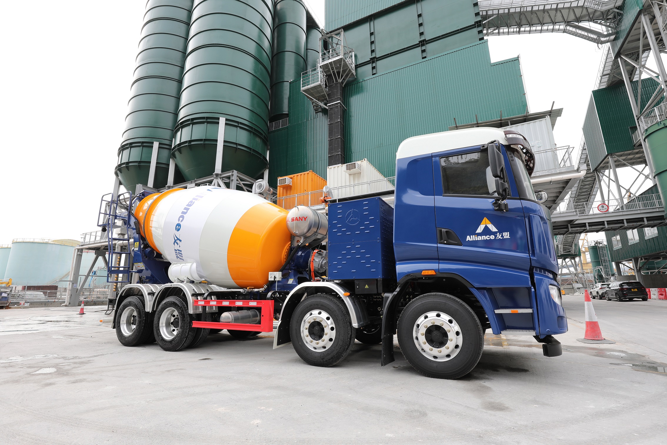 Alliance Introduces the First Electric Mixer Truck in Hong Kong to